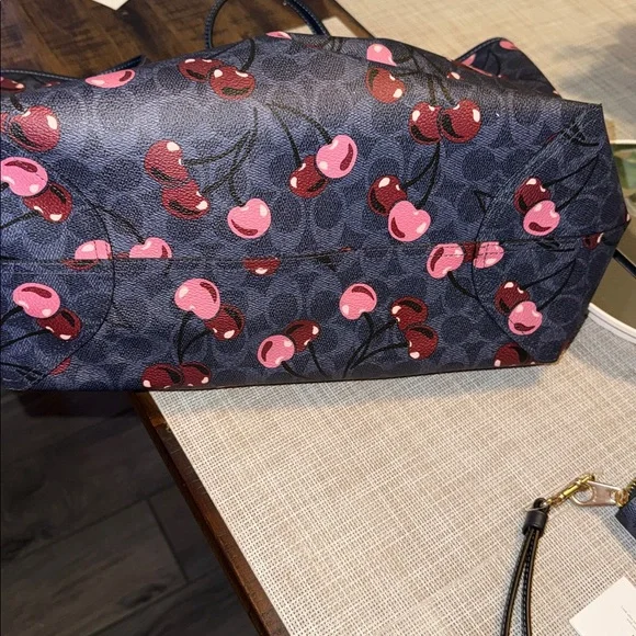 NWT Coach Cherry Print CityTote and Wallet Set -Navy Blue Pink Incl DB,Charm - Picture 12 of 15